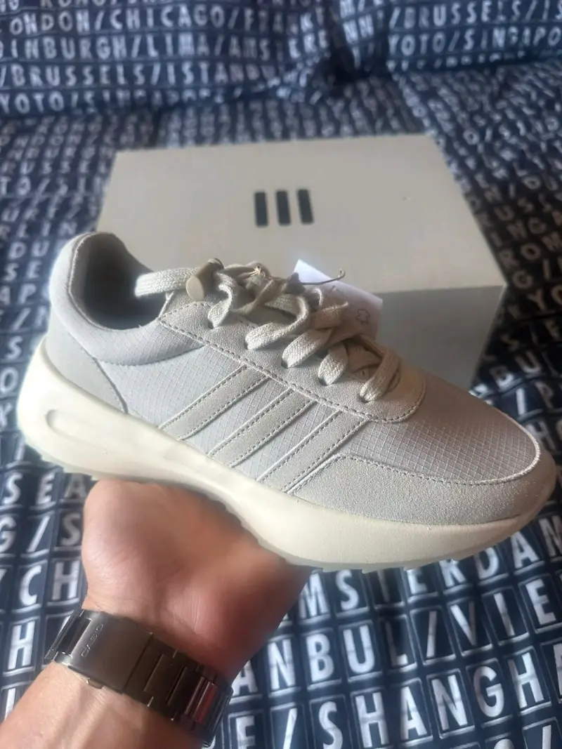 Zapatillas deportivas grises para mujer