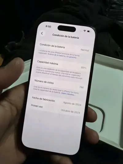 iPhone 16 Pro Max 256GB en excelente estado - miniatura 3