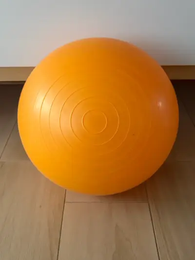 Pelota saltarina Weplay naranja con asas - miniatura 3