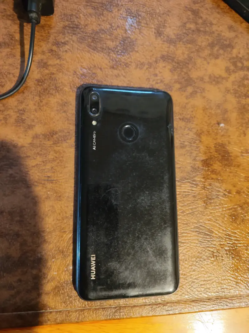 Celular Huawei y7 - 3