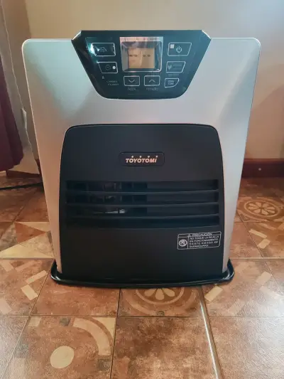 Calefactor a parafina Toyotomi con control digital - miniatura 2
