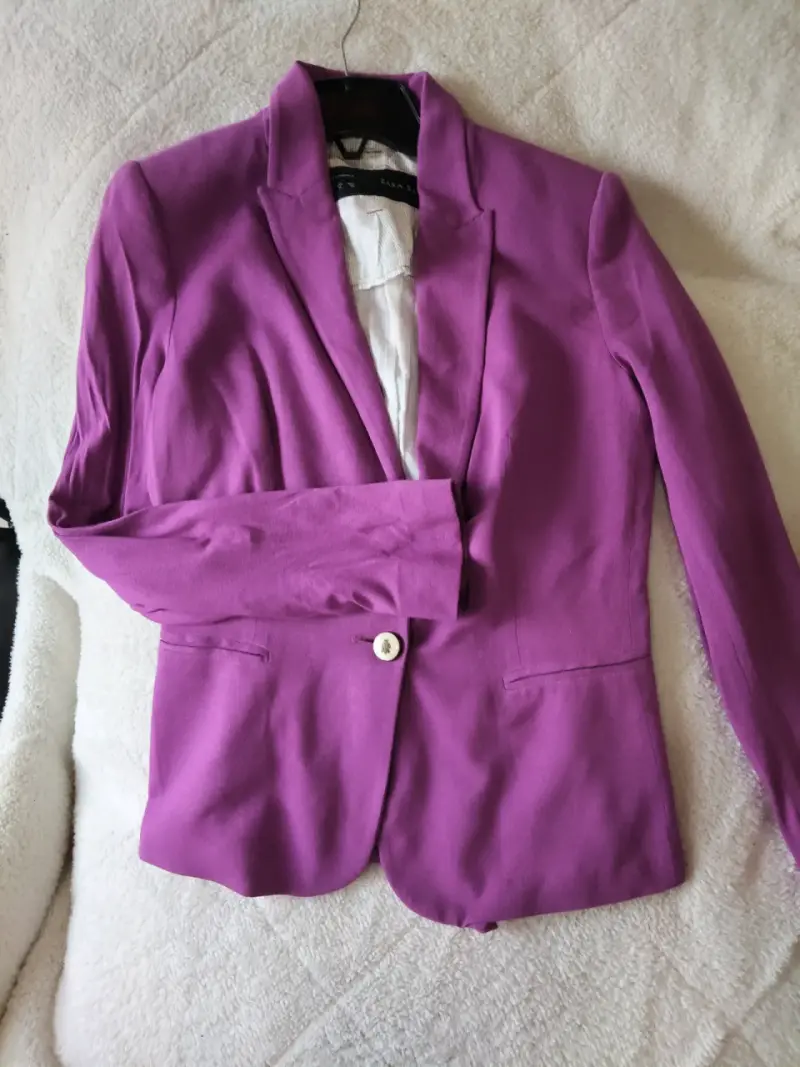Blazer morado para mujer Zara en buen estado