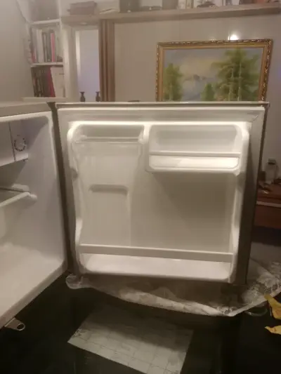 Mini refrigerador Jata de acero inoxidable - miniatura 3