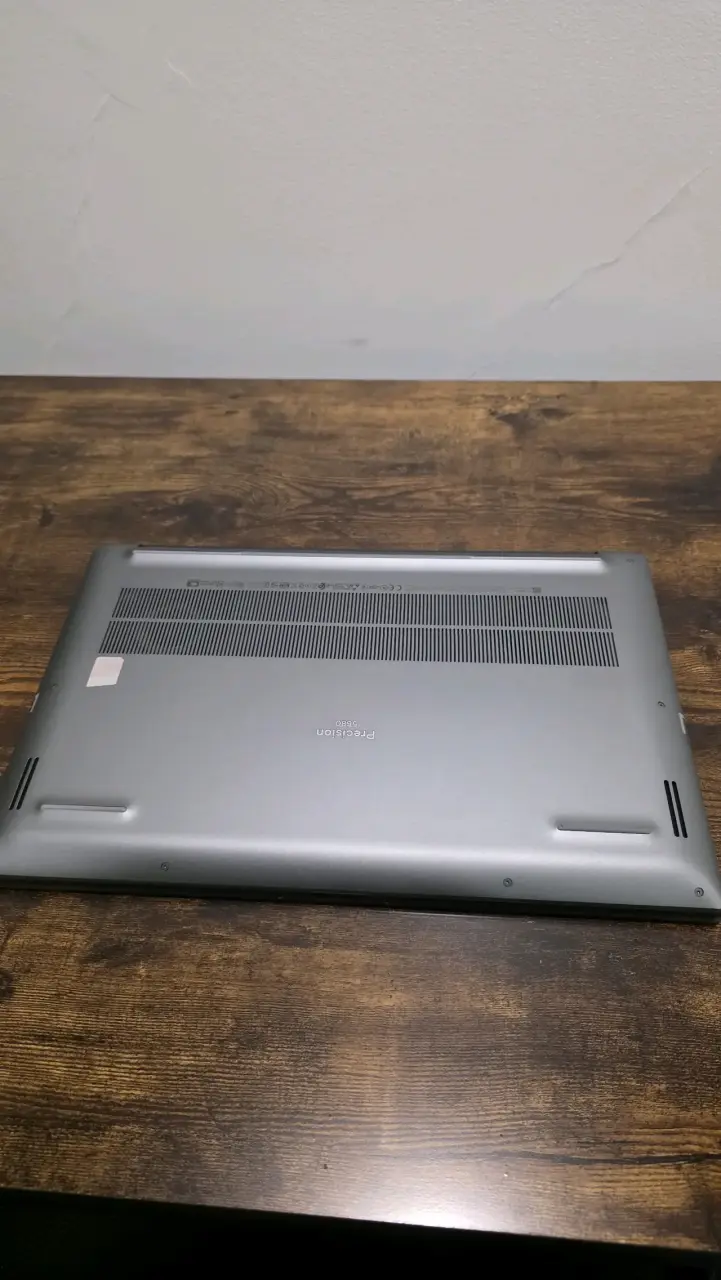 Dell Precision 5680 - 2