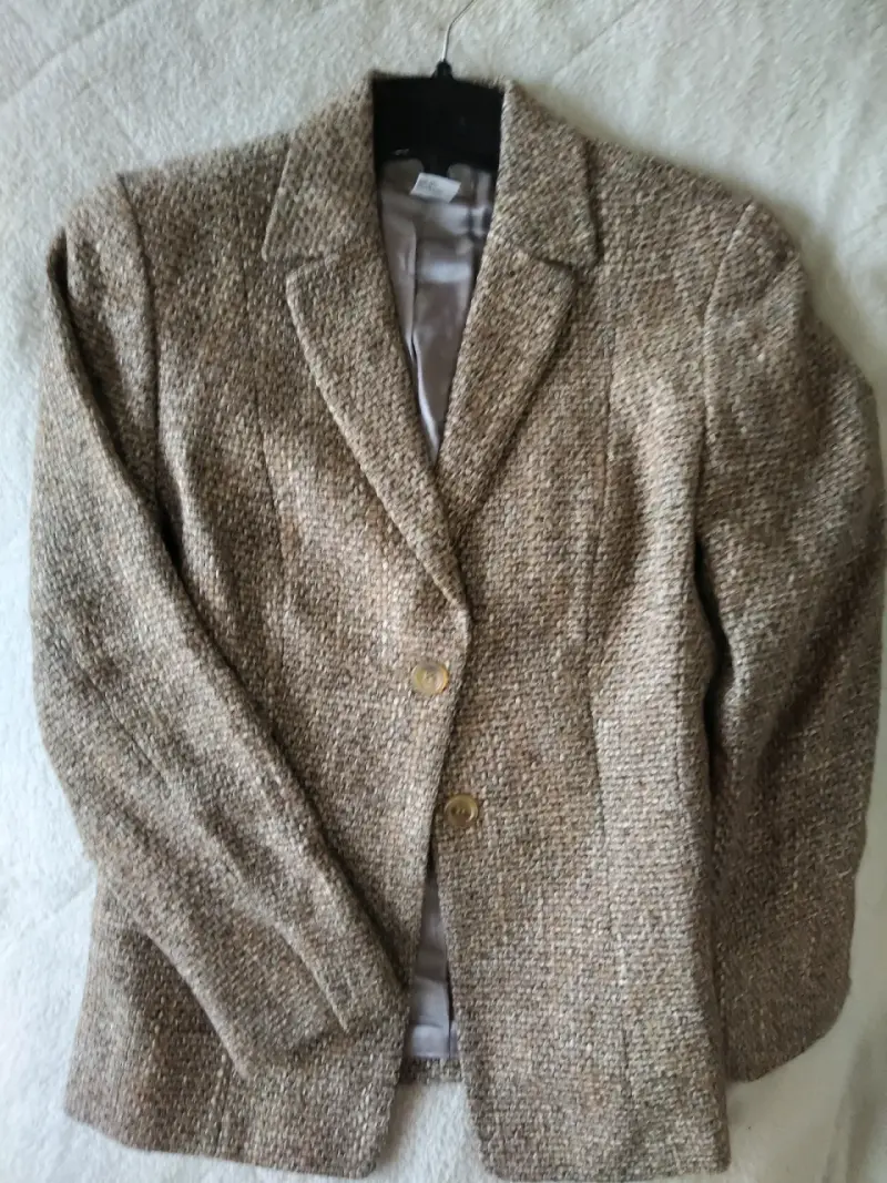 Blazer de lana marrón para mujer