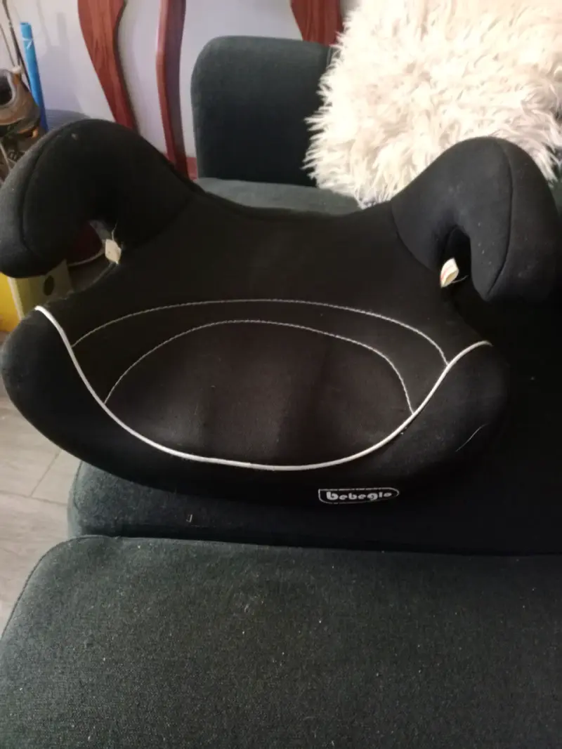 Asiento elevador para auto negro Bebeglo - 2