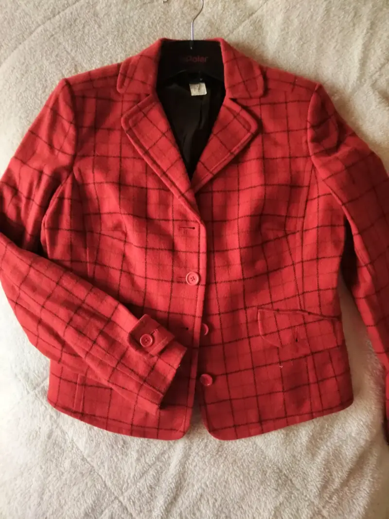 Blazer rojo a cuadros para mujer