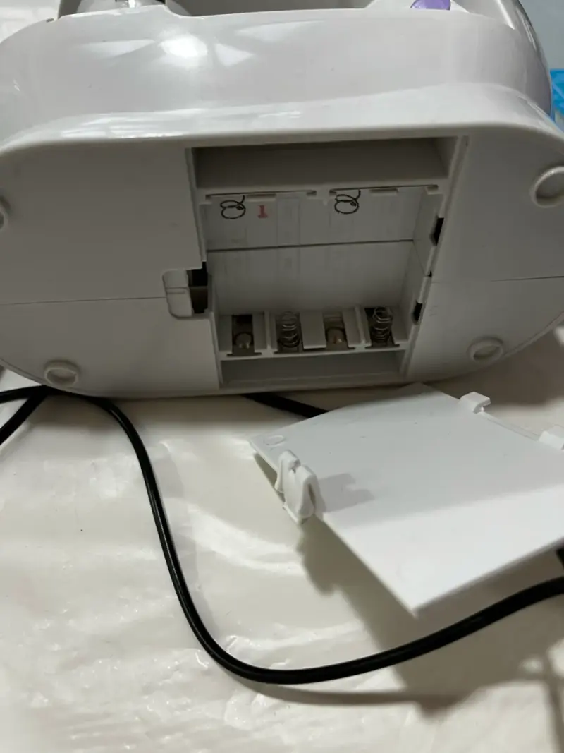 Máquina de Coser Mini SM-202A con Pedal - 5