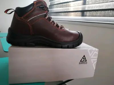Botas de seguridad Sherpa's café talla 35 - miniatura 3