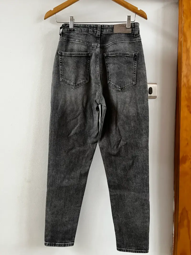 Jeans gris mujer marca Only talla 32 - 2