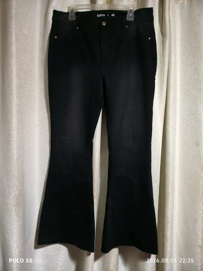 Pantalones acampanados negros