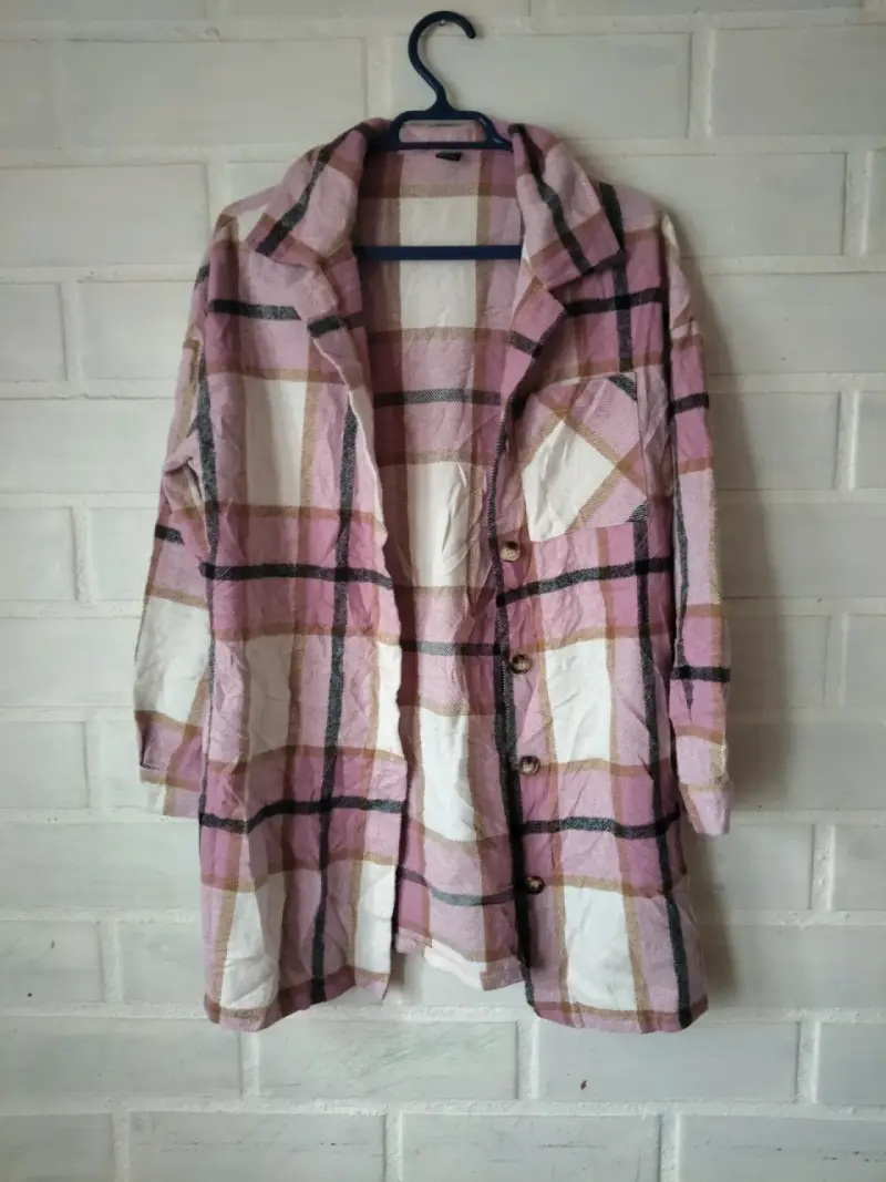 Leñadora de cuadros rosa Shein talla estandar - 1
