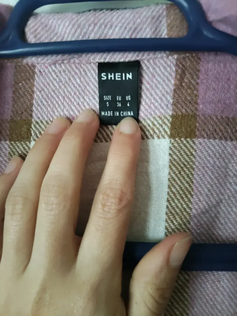Leñadora de cuadros rosa Shein talla estandar - 2