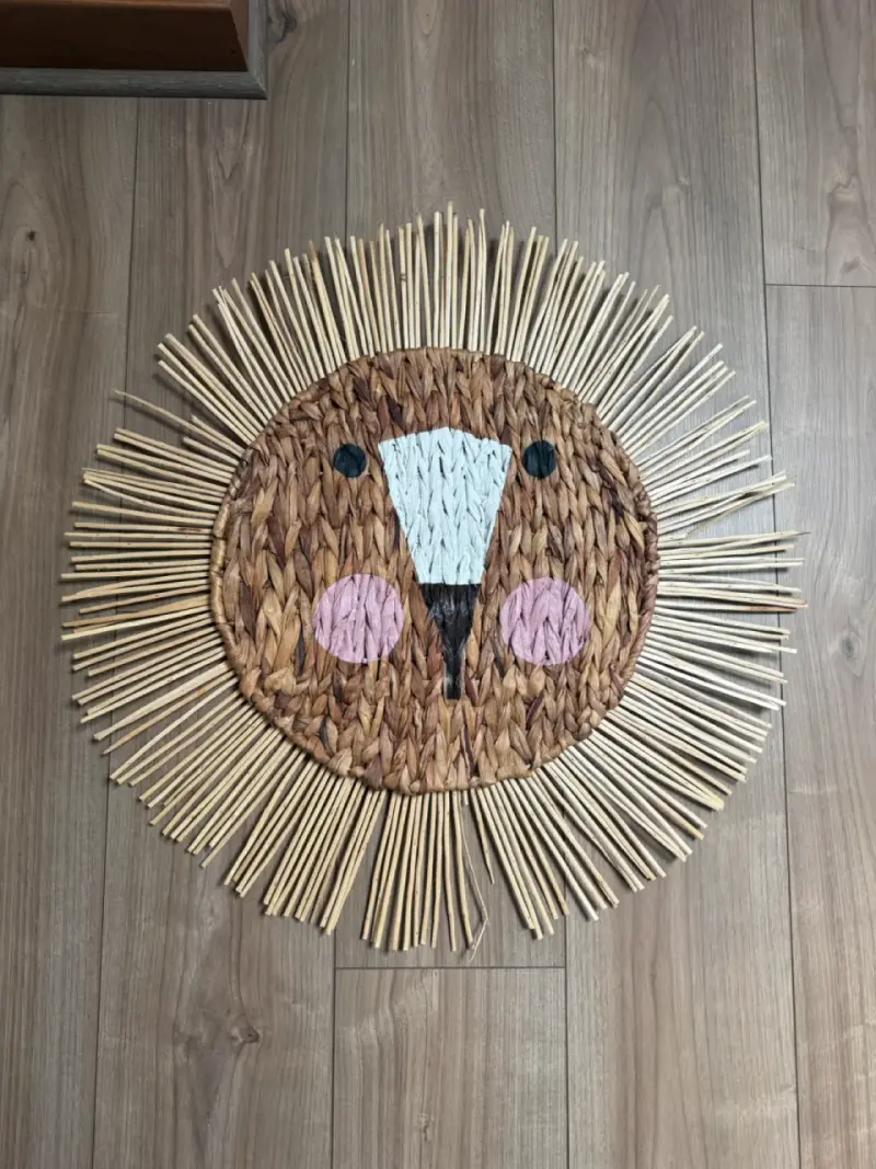 Cabeza leon decorativa de pared