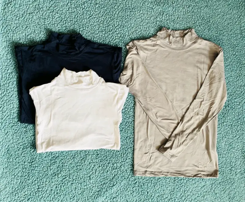 Conjunto de poleras cuello alto en varios colores - 2
