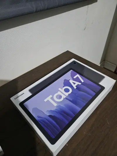 Tablet Samsung Galaxy Tab A7 en buen estado - miniatura 1