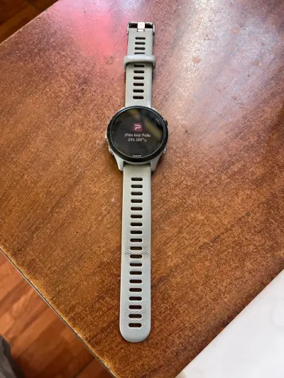 Reloj inteligente Garmin Forerunner 255S gris - miniatura 1