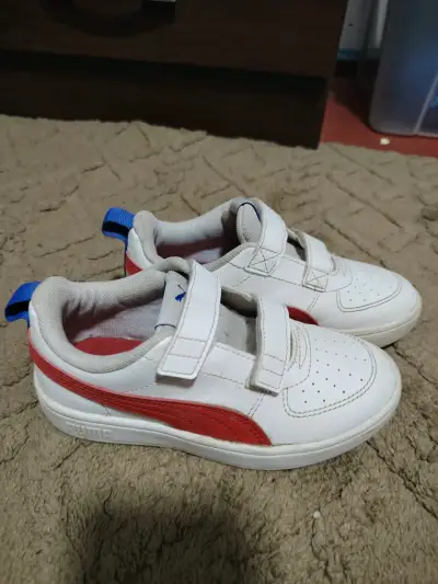 Zapatillas deportivas infantiles Puma blancas - miniatura 1