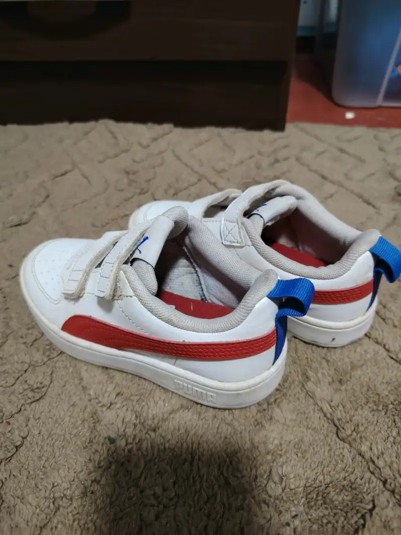 Zapatillas deportivas infantiles Puma blancas - 2