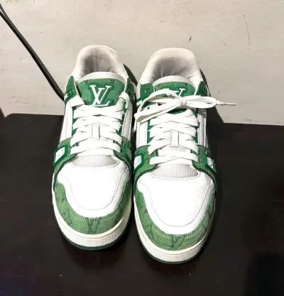 Zapatillas verdes y blancas Louis Vuitto - miniatura 2