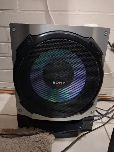 Sistema de sonido Sony Genezi MHC-RG590S con subwoofer - miniatura 4