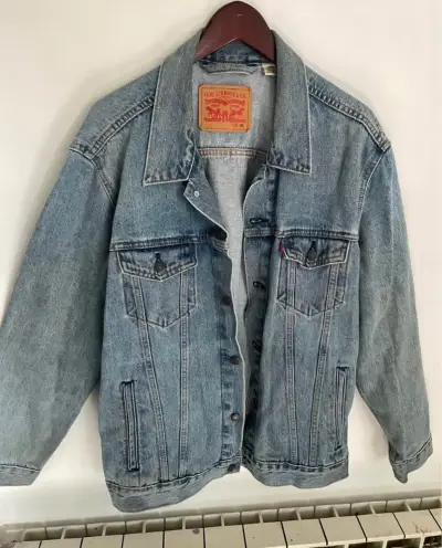 Chaqueta de mezclilla Levi's talla XL - miniatura 1