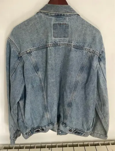 Chaqueta de mezclilla Levi's talla XL - miniatura 2