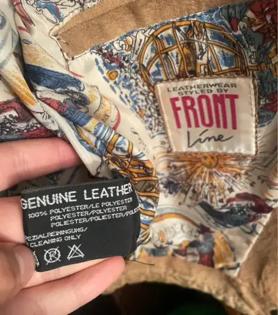 Chaqueta de cuero marrón con estampado - miniatura 4