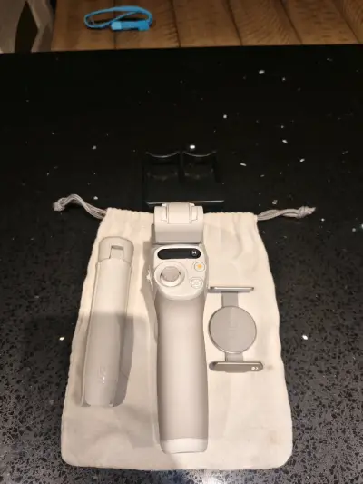 Estabilizador DJI Om 4 se para smartphone - miniatura 1