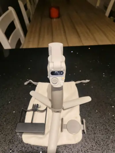 Estabilizador DJI Om 4 se para smartphone - miniatura 3