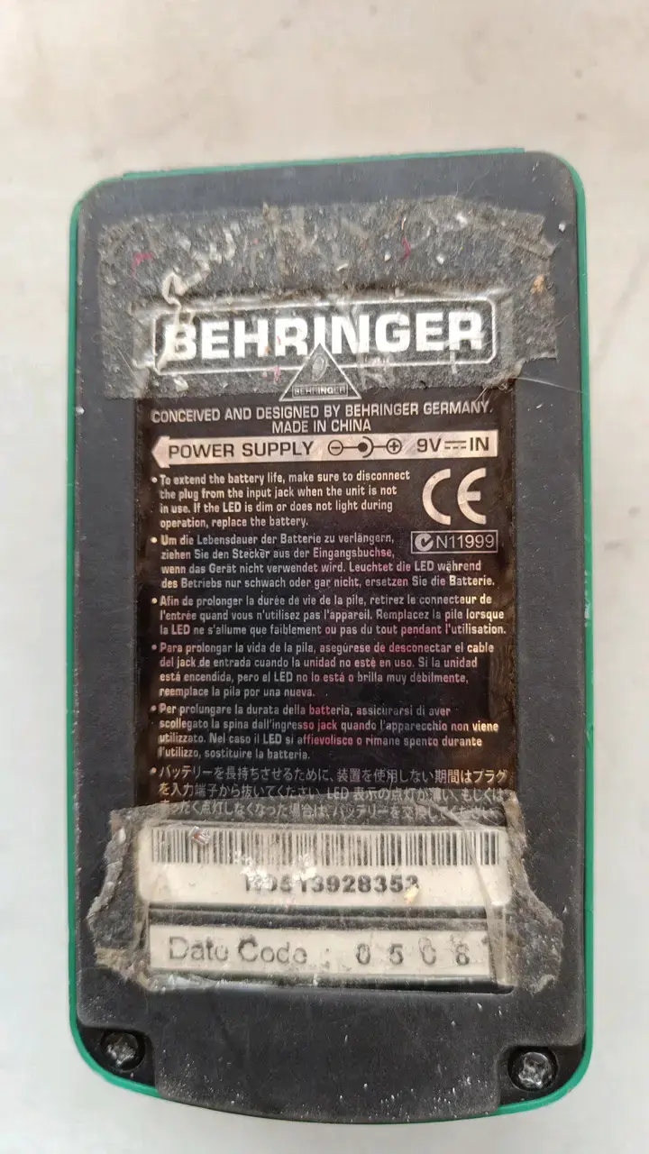 Pedal de efectos Behringer Ultra Flanger UF100 - 2