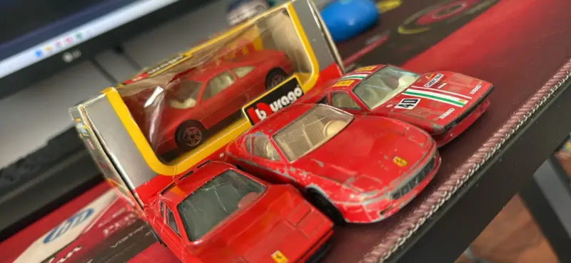 Set de Autos a Escala Ferrari Bburago - 2
