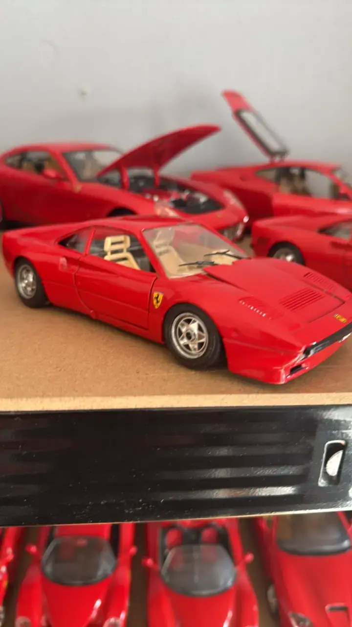 Modelo a escala Ferrari 308 GTB 1/24 rojo - 2