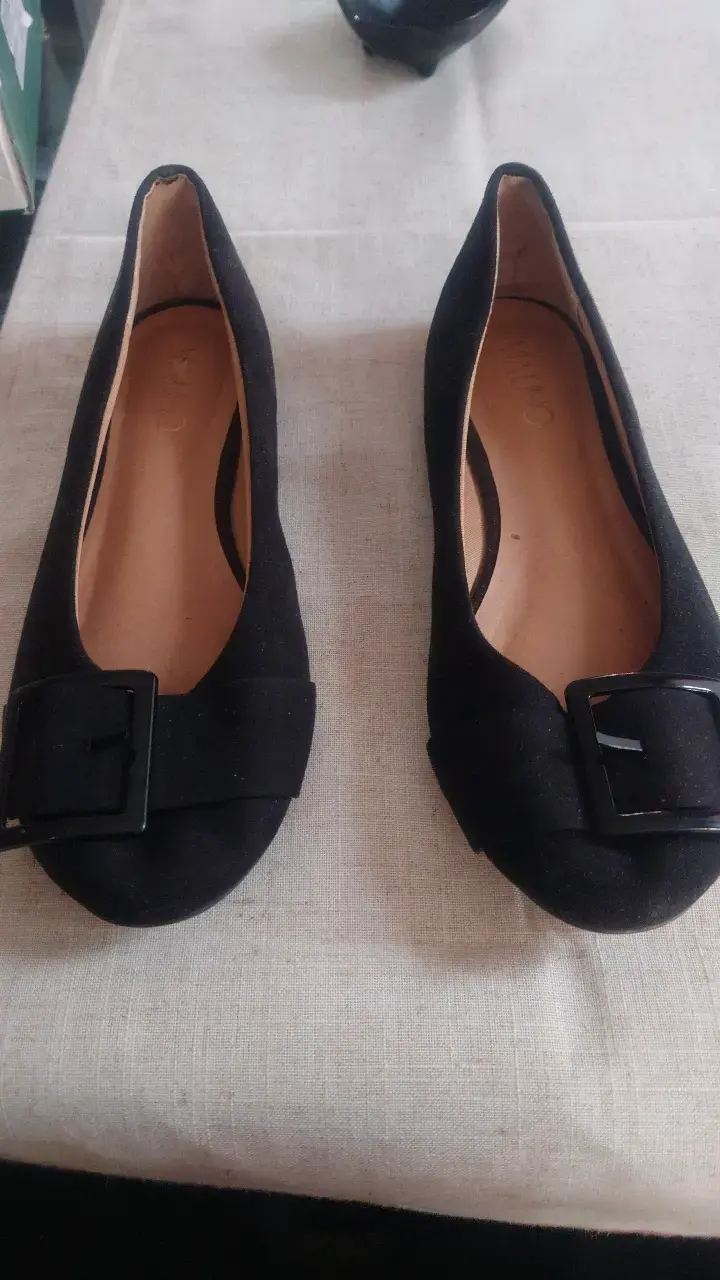 Zapatos planos negros Via Uno con hebilla - 1