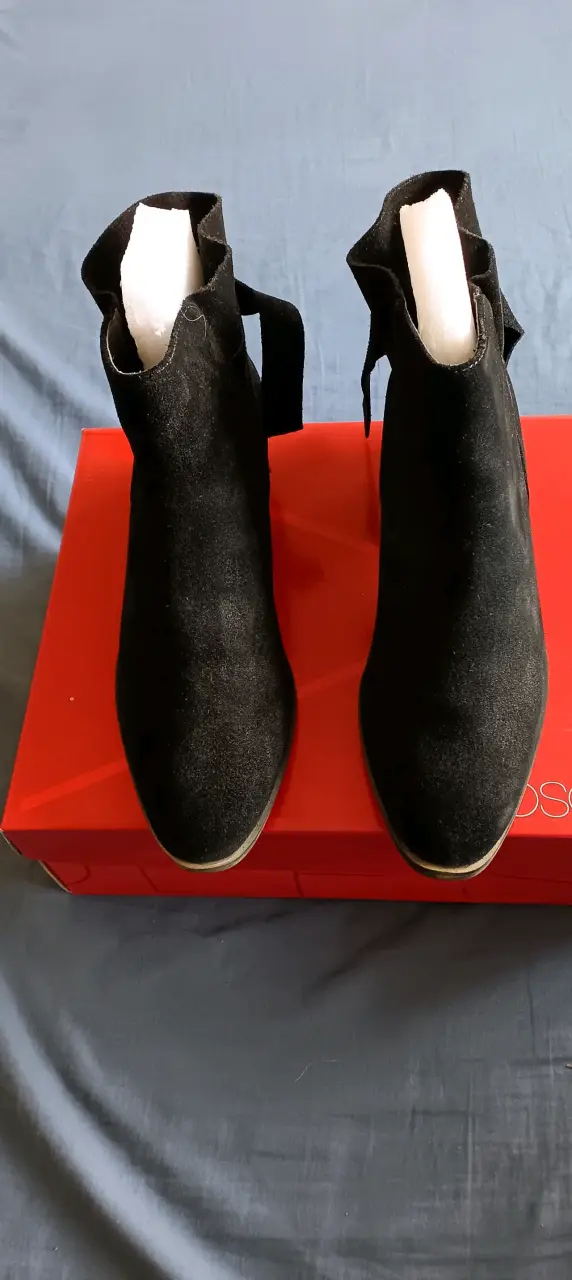 Botines negros de gamuza Aerosoles talla 7M - 3