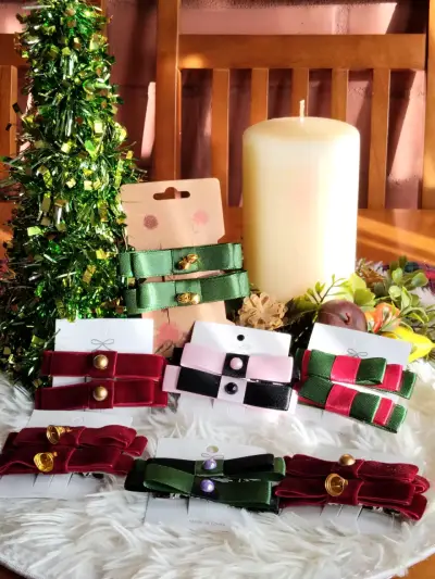 Set de pinches navideños de terciopelo y satin - miniatura 1