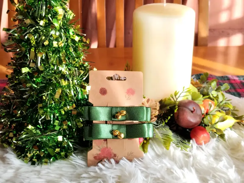 Set de pinches navideños de terciopelo y satin - 2