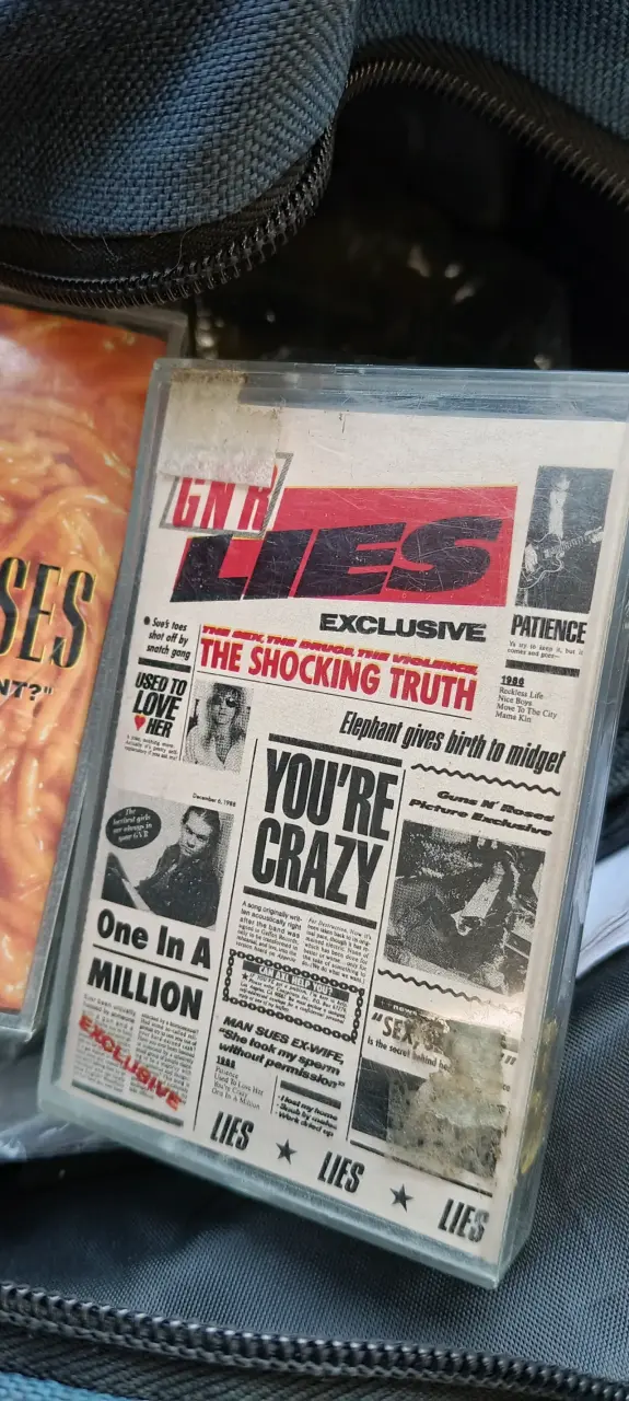 Guns n roses cassettes - 5