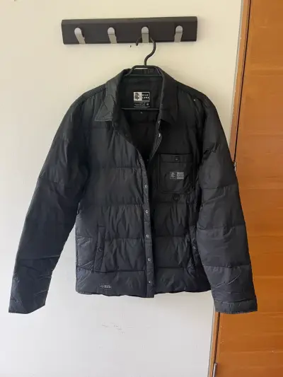 Chaqueta negra de material reciclado Wild Lama - miniatura 1