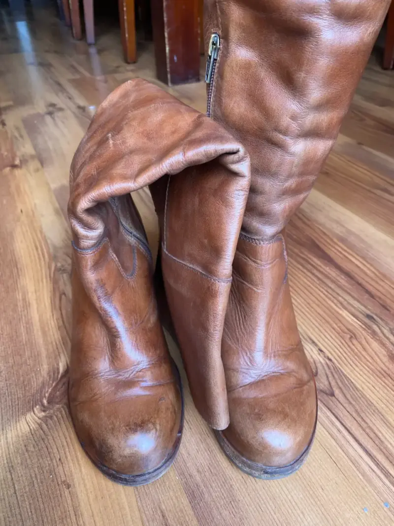 Botas de cuero marrón con tacón alto - 5