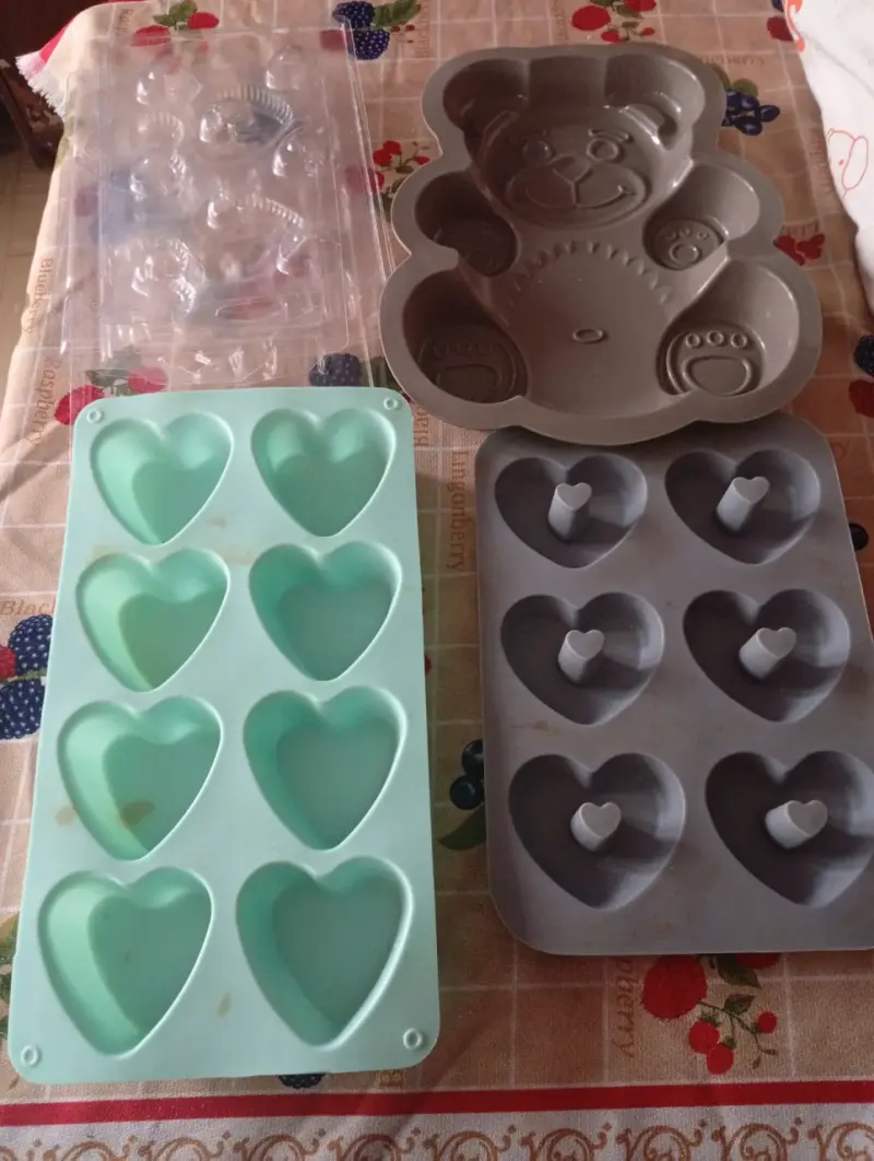 Set de moldes para repostería en silicona y plástico