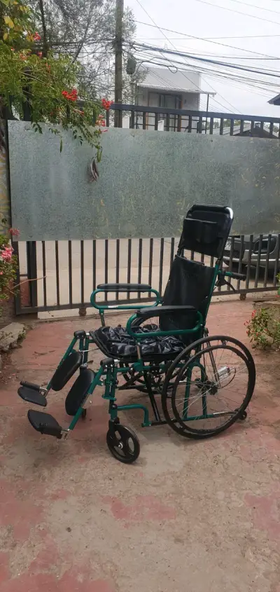 Silla de ruedas plegable con asiento acolchado - miniatura 5