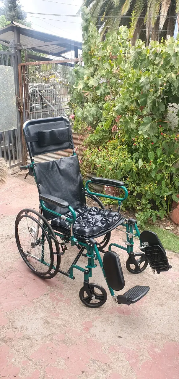 Silla de ruedas plegable con asiento acolchado - 6
