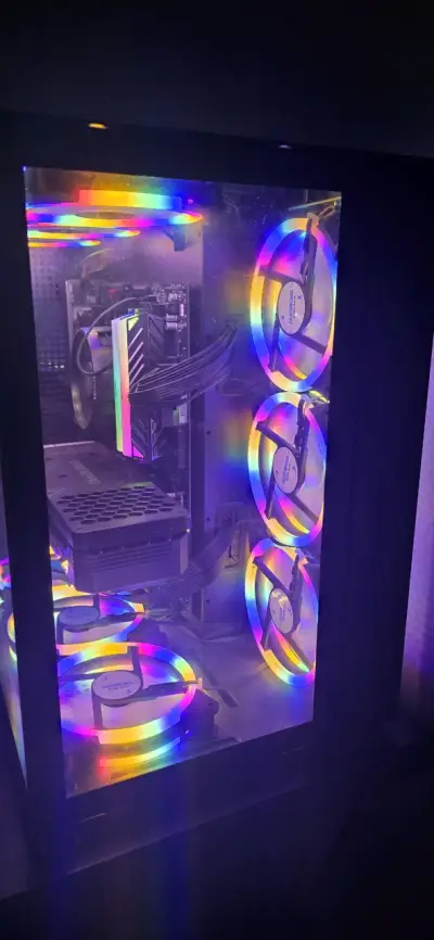 PC Gamer con Tarjeta Gráfica RTX - miniatura 2