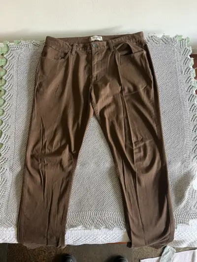Pantalones marrones Billabong talla 36 - miniatura 1