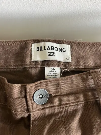 Pantalones marrones Billabong talla 36 - miniatura 2