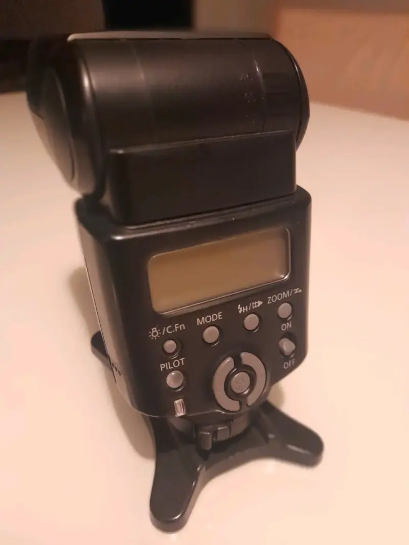 Flash Canon Speedlite 430EX II con Difusor - 3