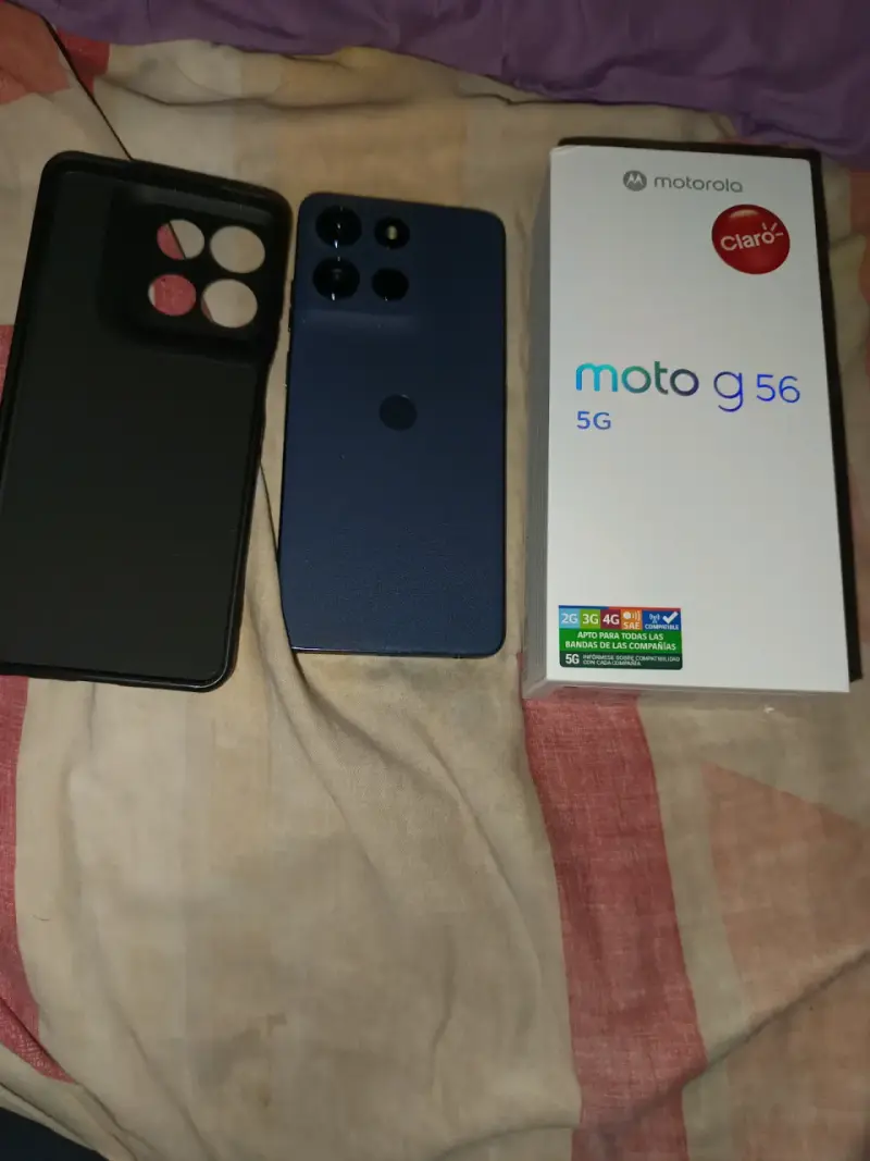 Smartphone Motorola Moto G56 5G con Funda - 2