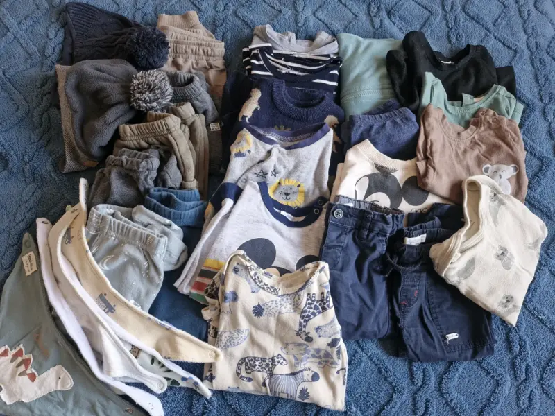 Lote de ropa infantil variada para bebé