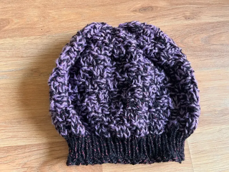 Gorros de lana tejidos a mano en varios colores - 3